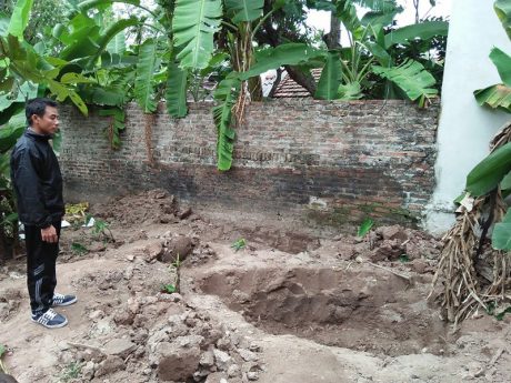 Ly kỳ giấc mơ `em gái về dự đám cưới` vụ 2 bé gái bị chôn xác trong vườn chuối suốt 190 ngày - anh 3