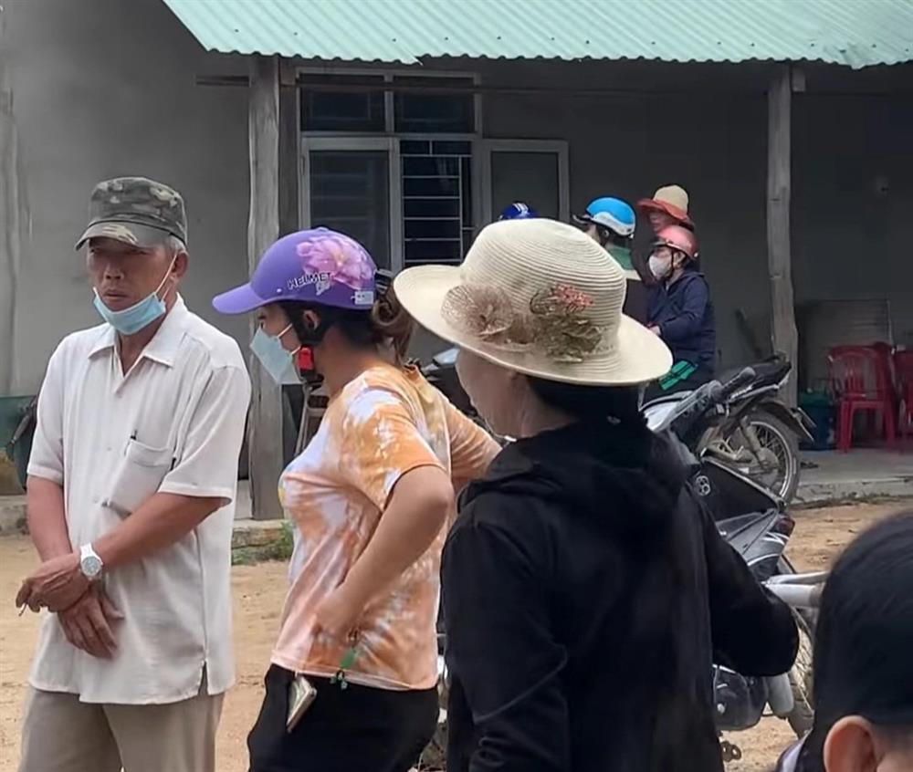 Án mạng nghiêm trọng ở Phú Yên, vợ chết, chồng nguy kịch trong buồng ngủ