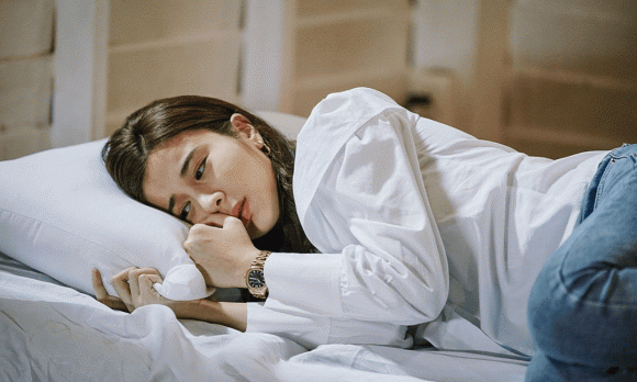 Tân hôn chồng lấy hết tiền vàng bỏ đi, sáng trở về nhìn bộ dạng anh, tôi cả đời cảm kích