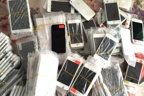 Điều tra vụ siêu thị mất 130 điện thoại sau khi cho người dân vào tránh lụt