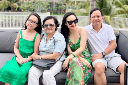 BTV Hoài Anh đăng ảnh tình cảm, nói lời ngọt ngào mừng sinh nhật ông xã