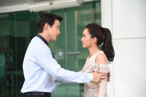 Sau 5 năm ly hôn tôi vẫn độc thân, còn vợ cũ đang định ly hôn chồng thứ 3, lý do khiến tôi ngã ngửa