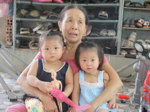 Ngôi làng độc nhất tại Đồng Nai: Chỉ cần ra đường là thấy các cặp sinh đôi, sinh ba