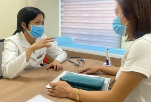 Sau sinh con đầu lòng, người vợ Sài Gòn bỗng mọc râu, đổi giọng