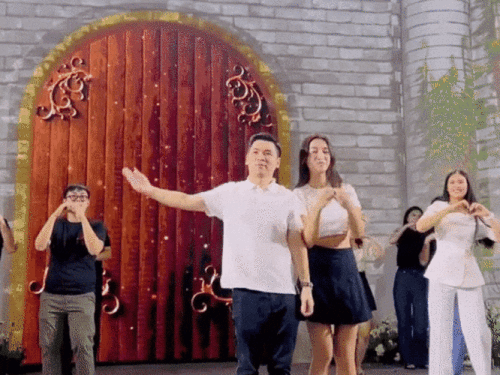 Sau vài ngày cưới Chủ tịch Hà Nội FC, Đỗ Mỹ Linh nhận ngay quà khủng trăm tỷ