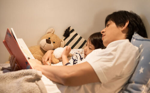 Nửa đêm nghe cháu trai 8 tuổi của chồng thốt 3 từ, mặt tôi trắng bệch khi biết được bí mật