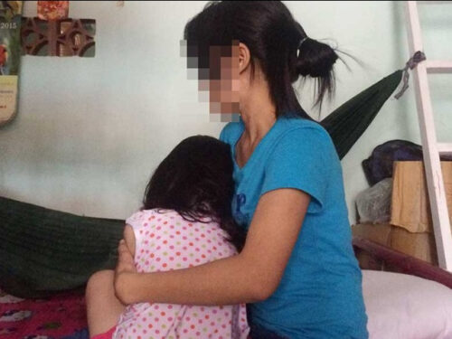 Vợ bỏ nhà đi, chồng ở nhà uống rượu rồi hiếp dâm con gái ruột