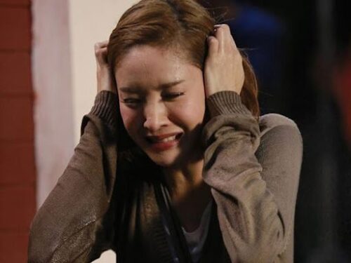 Hậu ly hôn, chồng cũ không chu cấp cũng không gặp con, tôi uất hận cưới ngay bạn thân của anh để rồi vỡ oà với lời thì thầm đêm tân hôn