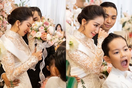 Khoảnh khắc xúc động trong lễ thành hôn của Khánh Thi - Phan Hiển