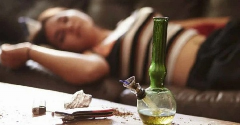 Hải Phòng: Từ quán bar về, chồng thấy vợ chân tay lạnh rồi tử vong