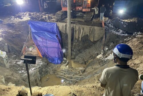 Biến chuyển mới xảy ra khiến chưa thể giải cứu được cháu bé 10 tuổi rơi xuống trụ bê tông sâu 35m