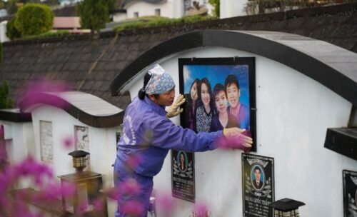 Tâm sự của "người giúp việc" cho các nạn nhân người Việt trong vụ rơi máy bay MH17 ngày giáp Tết ở Hòa Bình