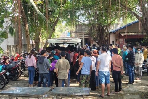 Chìm thuyền trên sông Đồng Nai, 12 người gặp nạn