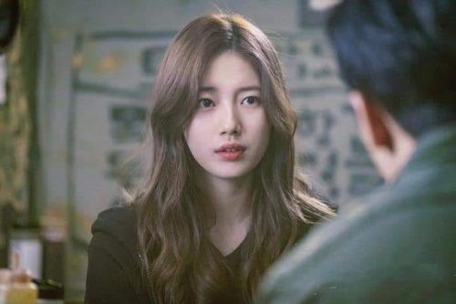 Ly hôn 3 năm chồng cũ bỗng chuyển 1 tỷ cho các con, tôi tìm đến gặp thì kinh hoảng khi mở cửa phòng