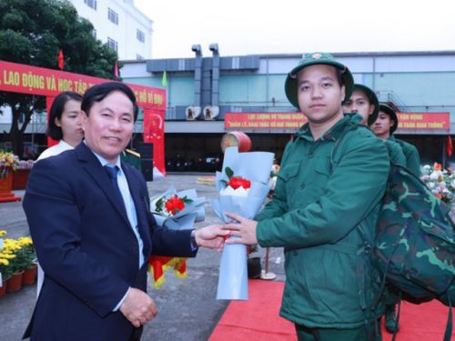 đại gia Hải Phòng sở hữu khối tài sản nghìn tỷ khi mới 24 tuổi, tự viết đơn xin gia nhập quân ngũ