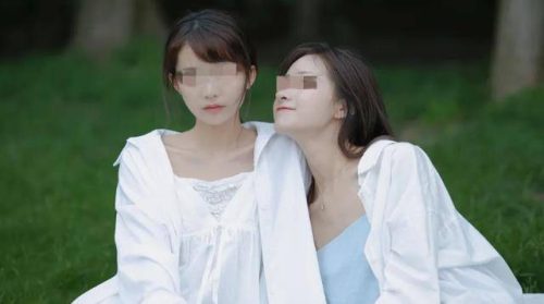 Đi công tác về thấy trong bếp vơi đi nửa túi muối, tôi gọi mẹ chồng đến nhà để đòi lại công bằng