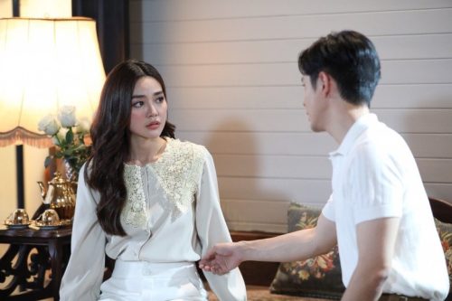 Trước đây cô ấy là một người thấu tình đạt lý, không hề giống như bây giờ.