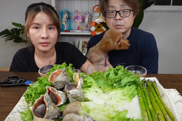 kênh youtube vợ chồng nhà nhân