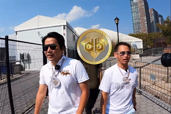 khoa pug tố johnny dang