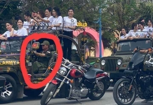 Vụ dàn người đẹp ngồi xe Jeep cắm cờ nước ngoài, tài xế mặc rằn ri: Tạm giữ 6 chiếc xe