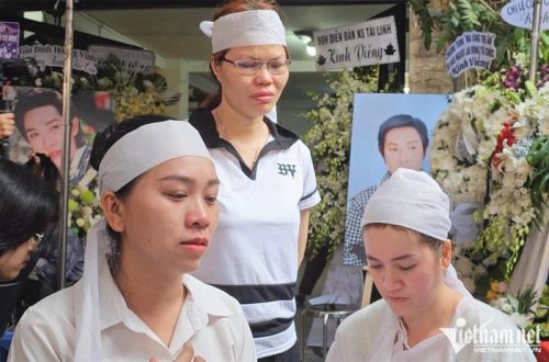 Người phụ nữ kém 28 tuổi chăm sóc NSƯT Vũ Linh 10 năm cuối đời