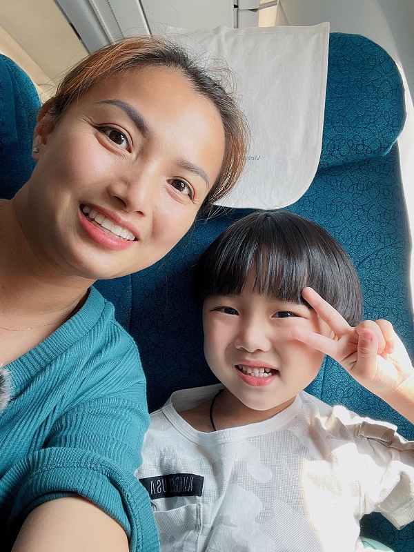 quỳnh trần jp và bé sa