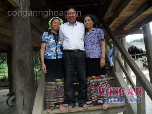 Người đàn ông sống chung với 2 bà vợ, bà cả đi tìm vợ hai cho chồng