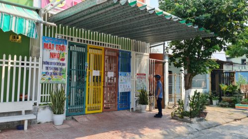 Cháu bé 15 tháng tử vong bất thường sau giấc ngủ trưa ở nhà trẻ