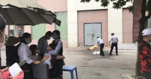 Vợ tử vong bên trong căn hộ, chồng rơi từ tầng 15 chung cư ở Sài Gòn