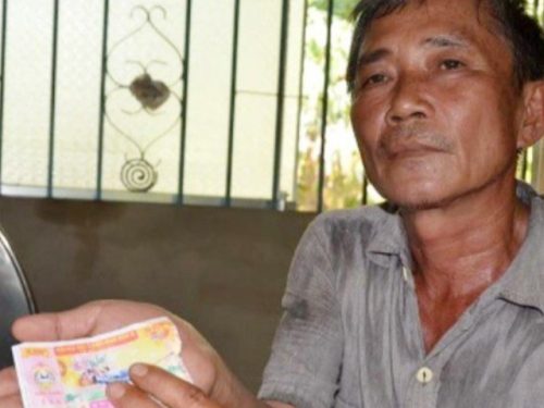 4 người đàn ông miền Tây bỗng dưng trúng số độc đắc nhưng không được lĩnh tiền