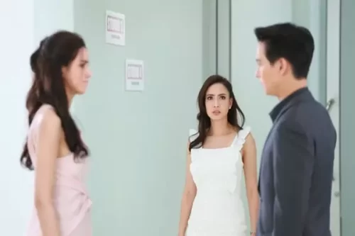 Hai người đàn bà tìm đến tận nhà tố tội, chồng tôi lộ chuyện đáng xấu hổ