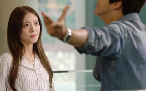 Đúng ngày tân gia, chồng đột ngột yêu cầu ly hôn khiến tôi rối bời