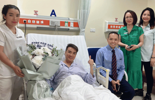 CĐM hoang mang khi Đàm Vĩnh Hưng vừa trải qua cuộc phẫu thuật phải hủy loạt show