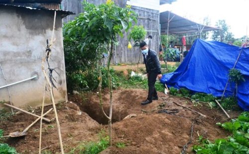 Phát hiện thi thể hai vợ chồng ngoài vườn và trong nhà ở Thanh Hóa