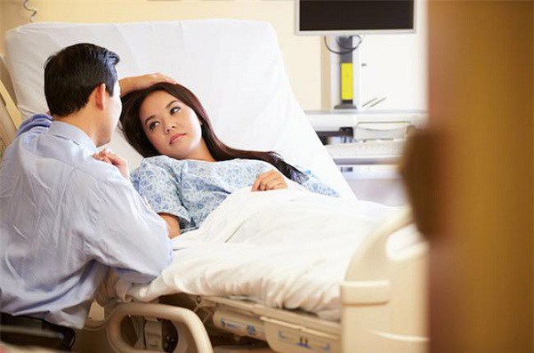 Con dâu và mẹ chồng cùng mang thai, thái độ của người chồng khiến vợ bật khóc