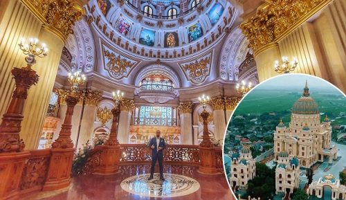Choáng ngợp với lâu đài dát vàng 1.000 tỷ của đại gia Ninh Bình