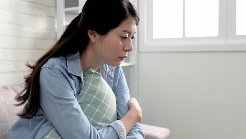 Sau 4 năm xa cách, chồng cũ bỗng đưa tôi 300 triệu kèm đề nghị không tưởng