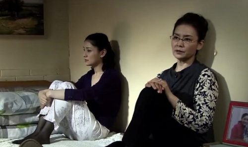 Con rể quan tâm mẹ vợ hết mực, nhưng mỗi ngày anh đều làm 3 việc, tôi quyết định về quê