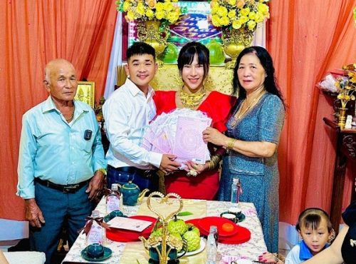 Đám cưới “siêu khủng” ở An Giang: Cô dâu nhận 18 cây vàng, 15 sổ hồng và danh tính bất ngờ