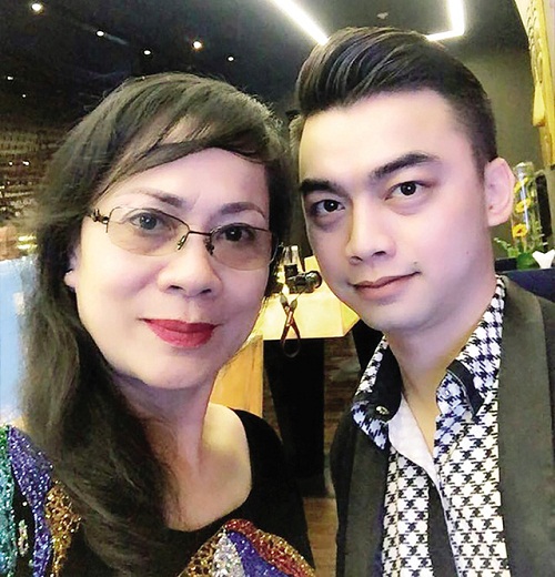 hà duy và mẹ ruột diễn viên hương dung