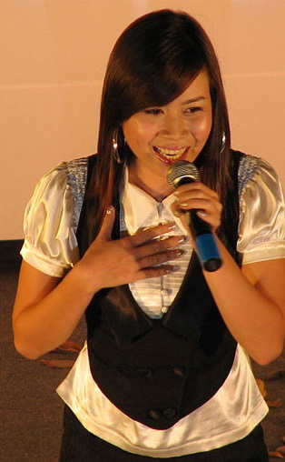 lưu hương giang thi sao mai điểm hẹn 2004