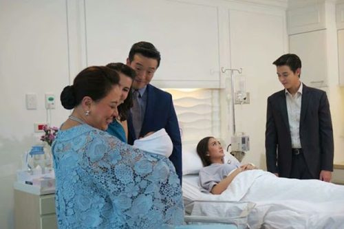 Trách mẹ chồng chăm ở cữ lấy 45 ngàn đồng/bữa, bà đưa hóa đơn mua bán tôi ngẩn người