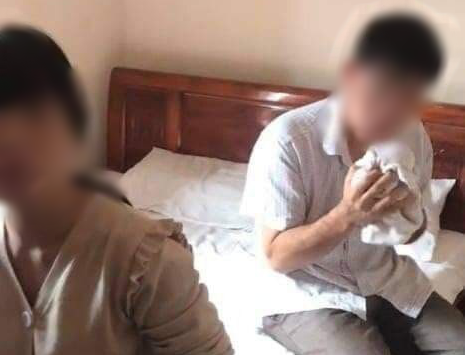 Phú bà U50 vào khách sạn tòm tem với nhân tình 24 tuổi, lúc về run rẩy khi nhận tin nhắn