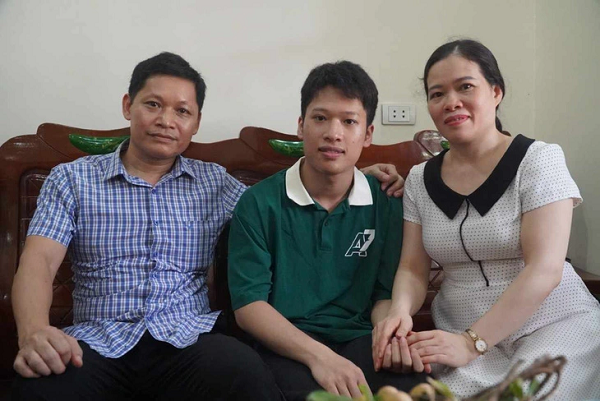 thủ khoa toàn quốc khối b00 là ai