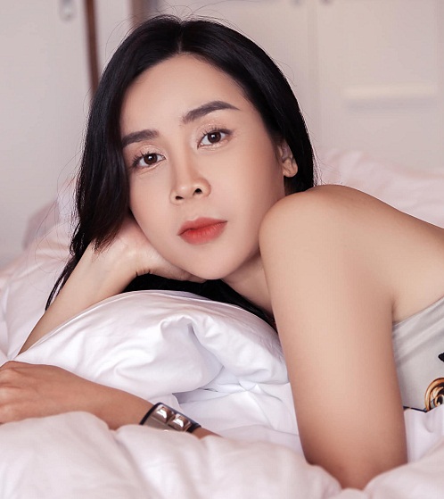 tiểu sử ca sĩ lưu hương giang