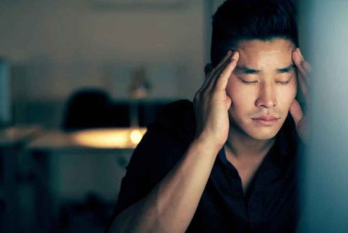 Tôi khổ sở khi phải ôm bí mật "động trời" của vợ anh hàng xóm