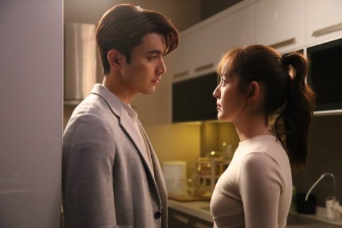 Phát hiện chồng lén lút cho em trai người yêu cũ vay 300 triệu, tôi bảo anh biếu luôn