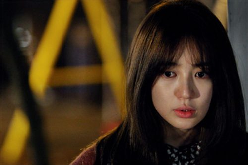 Hễ nghe tiếng chó sủa sau nhà, mẹ chồng liền ra đuổi rồi lại 'mất tích' cả tiếng đồng hồ và cái kết