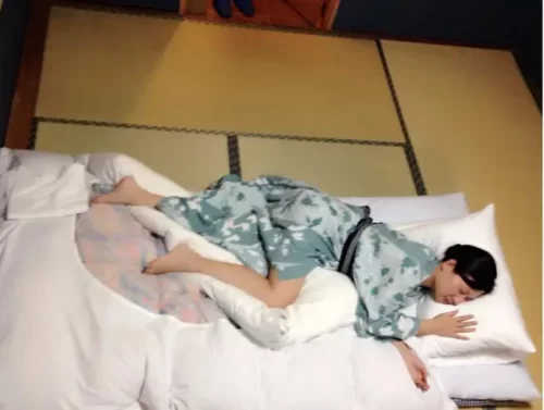 Những lý do khiến người Nhật không ngủ trên giường