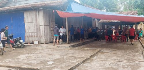 Sét đánh người chồng chết tại chỗ, người vợ bị thương